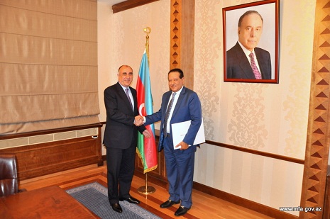 Azerbaijani FM receives Qatar