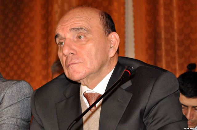 Elxan Süleymanov yenidən namizəd oldu