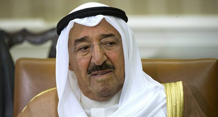 El emir de Kuwait llama a Catar abstenerse de agravar las tensiones diplomáticas
