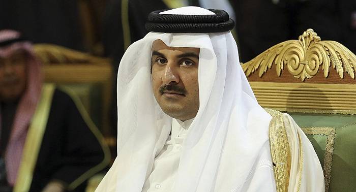 Emir catarí acusa al cuarteto árabe de buscar el cambio de gobierno en su país