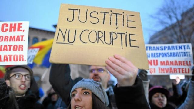 En Roumanie, la rue contre l`amnistie