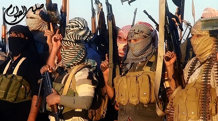 US-backed forces give hundreds of ISIS fighters safe passage