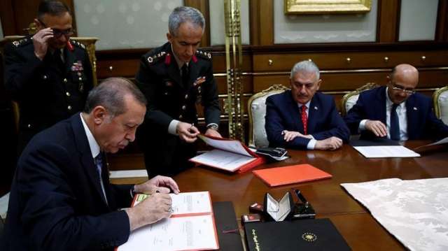 أردوغان يصدّق على قرارات مجلس الشورى العسكري الأعلى