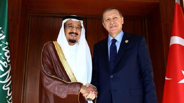 La Turquie rejoint les Arabes contre la Russie