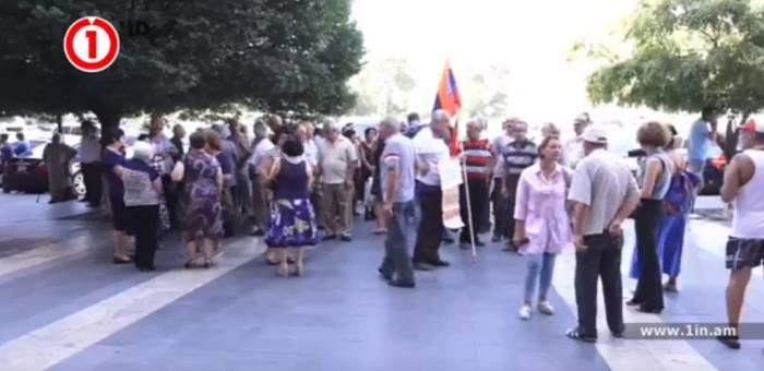 Une action de la protestation à Erevan: "L’Arménie n’est pas un pays pour vivre"  (VİDEO)