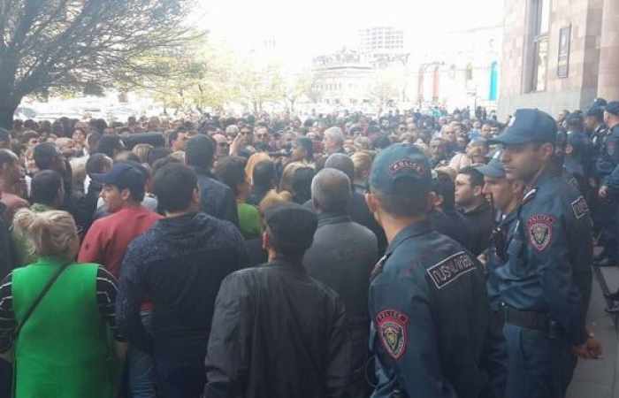 Protestaktion in Armenien –  VIDEO(Aktualisiert)