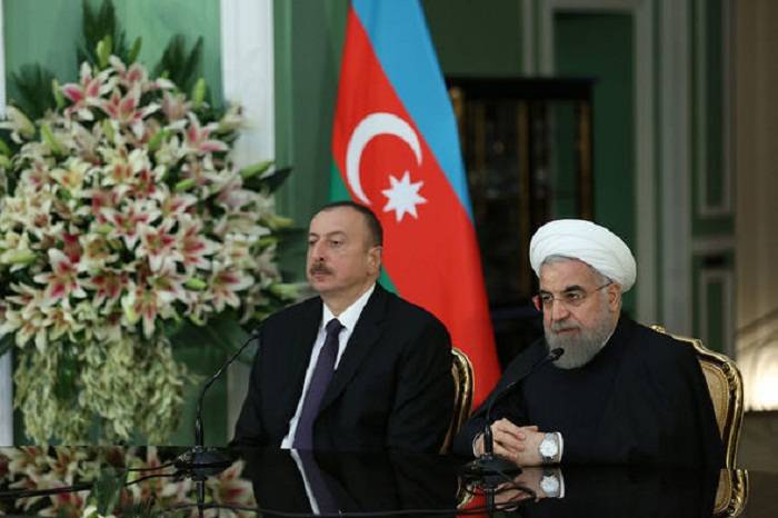 Ilham Aliyev spricht Hasan Ruhani sein Beileid aus
