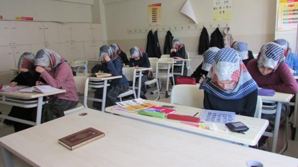 Las escuelas religiosas de Turquía enseñarán español
