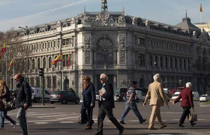 FMI recomienda a España que fusione más bancos
