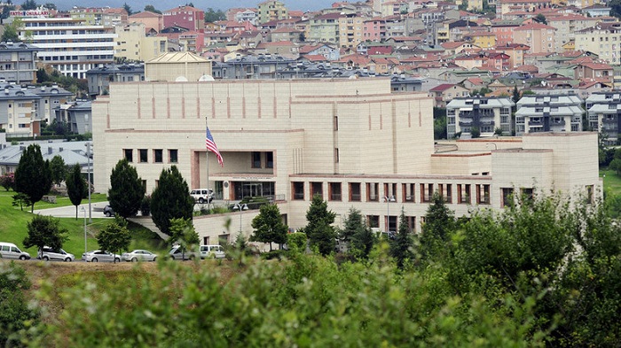 Les Etats-Unis ordonnent l`évacuation des familles de leurs diplomates à Istanbul