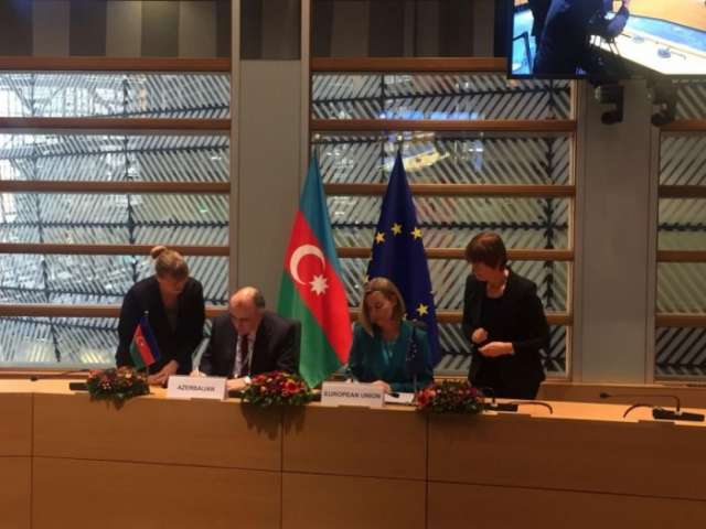 Azerbaijan, EU sign document on Trans-European Transport network