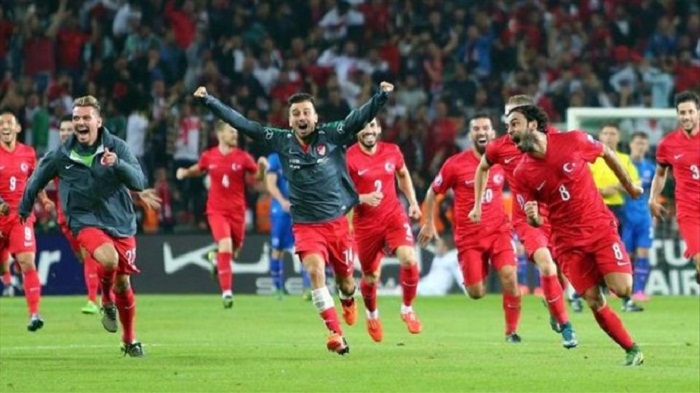 Euro 2016: Türkei qualifiziert sich direkt