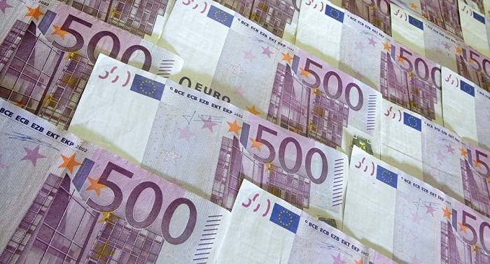 L'euro baisse face au dollar