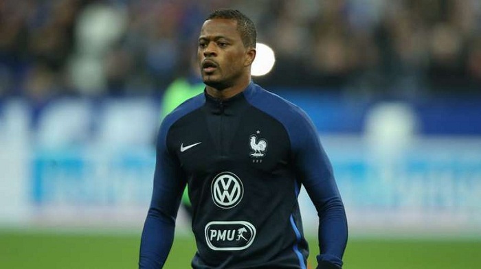 Patrice Evra signe à l`OM, c`est officiel