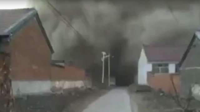 Chine: une explosion dans une usine illégale de feux d’artifice fait deux morts
