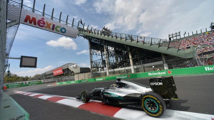 F1: Hamilton remporte le GP du Mexique et réduit son écart avec Rosberg