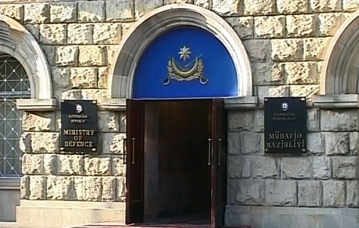Azerbaijani, British defense ministries hold staff talks