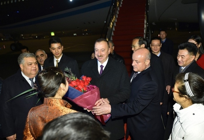 Le président azerbaïdjanais entame une visite d`Etat en Chine