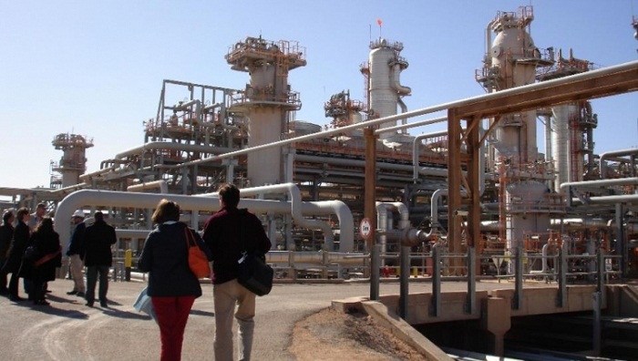 Rockets hit Algeria gas plant in attack claimed by Qaeda