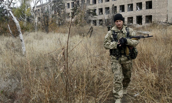 Un soldat ukrainien tué dans l`est de l`Ukraine