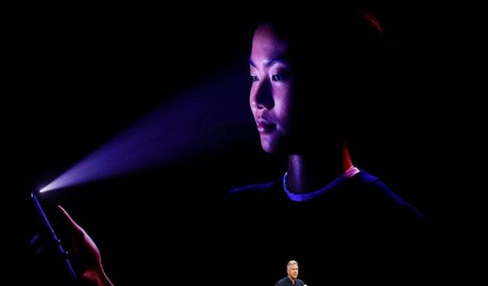 Los peligros del sistema de reconocimiento facial de Apple