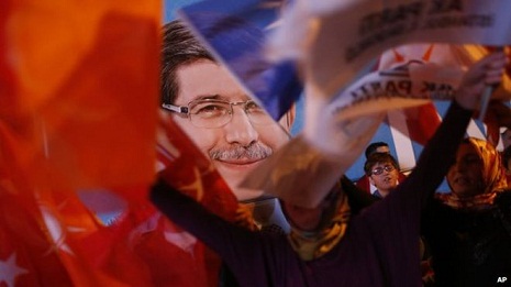 Turkey`s AKP faces challenge to form government