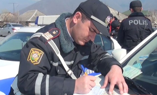 Yol polisi reyd keçirdi - Video