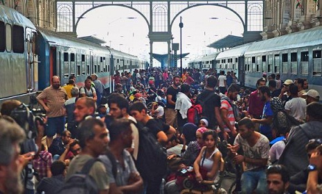 Migration crisis: Budapest opens station after stand-off