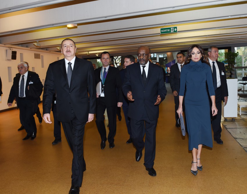 Prezident və xanımı Liderlər Forumunda - FOTOLAR
