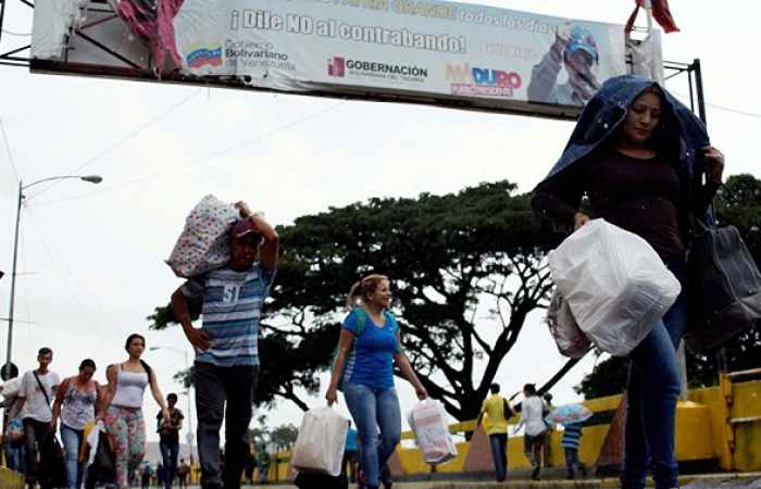 Colombia reforzará las medidas migratorias en la frontera con Venezuela