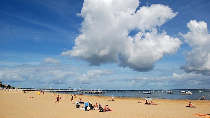 France: Schisme gouvernemental sur l`interdiction de burkini