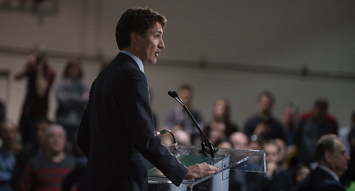 Francophone - Canada`s Trudeau refuses to answer questions in English