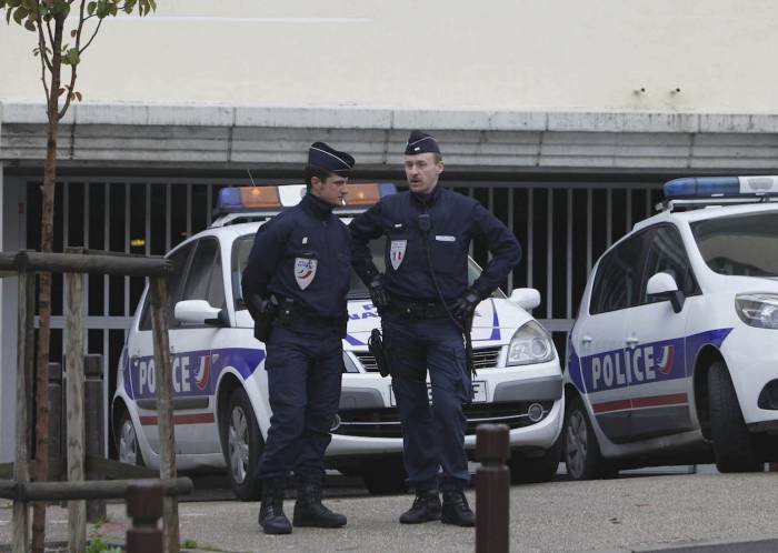Fransada terror hazırlayan 10 nəfər tutulub
