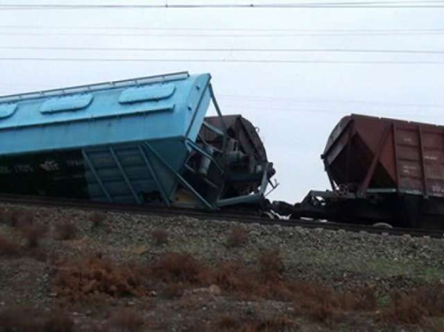 Freight cars derail in southwestern Iran, block railway to capital
