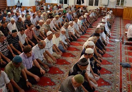 Azərbaycanda bayram namazı qılındı