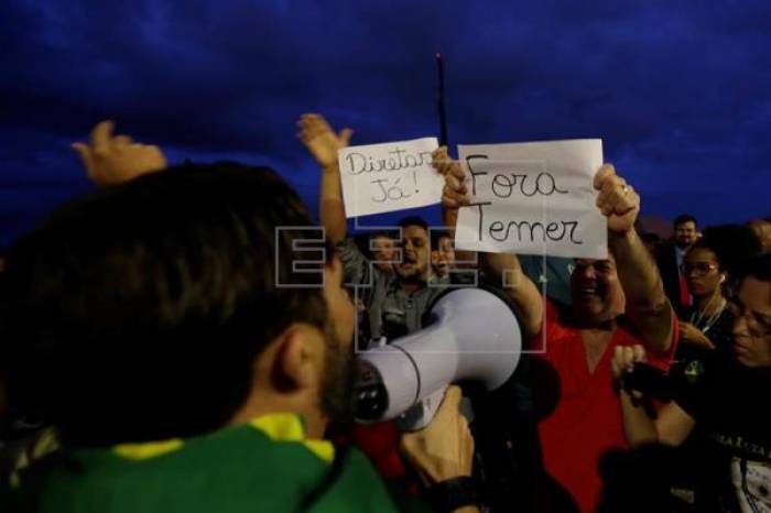 Miles de brasileños gritan "Fuera Temer" y exigen elecciones