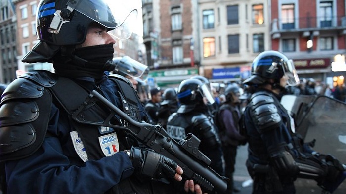 Polizei nimmt in Lille 36 Menschen fest