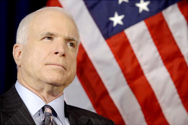 Pour John McCain, les cyberattaques russes sont `un acte de guerre`