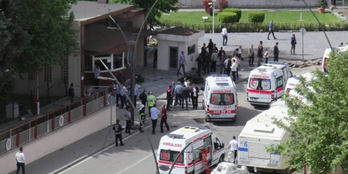 Dos muertos y más de 20 heridos en un ataque contra una comisaría en la ciudad turca de Gaziantep