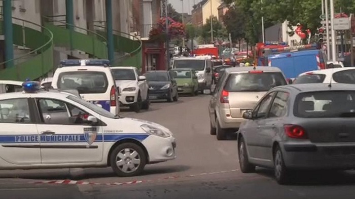 Priester bei Geiselnahme in französischer Kirche getötet