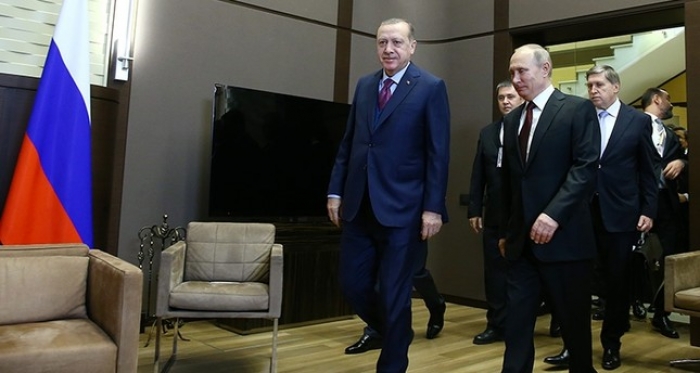 أردوغان يغادر إسطنبول للمشاركة في قمة سوتشي الثلاثية بشأن سوريا