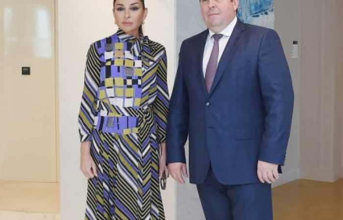 Erste Vizepräsidentin Mehriban Aliyeva trifft sich mit Rektor der Ersten Moskauer Staatlichen Medizinischen Universität Piotr Globytchko