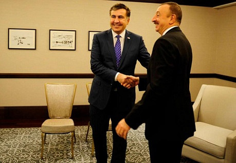 İlham Əliyev Saakaşvili ilə görüşdü - FOTOLAR