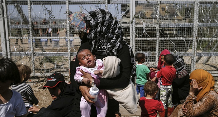 Flüchtlinge stürmten Grenzzaun: 300 Verletzte bei Ausschreitungen in Idomeni 