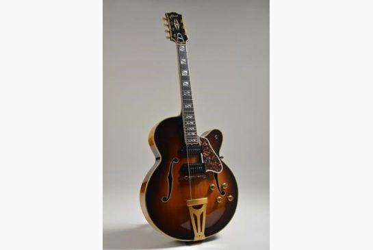 300 rare and famous guitars coming to NYC auction