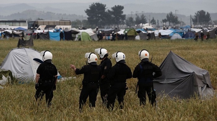 Grecia inicia la evacuación del campo de refugiados de Idomeni