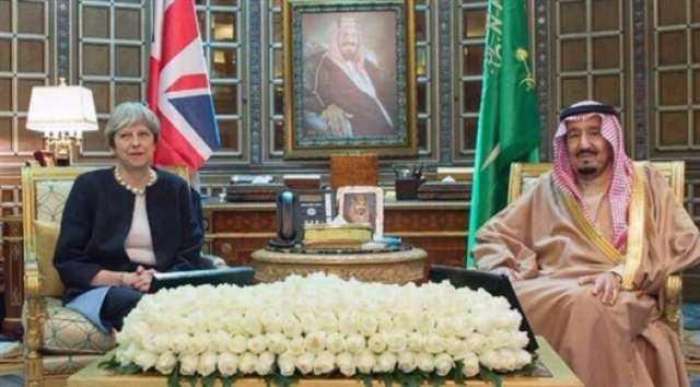 الملك سلمان وماي يبحثان في الرياض مستجدات الأحداث في المنطقة
