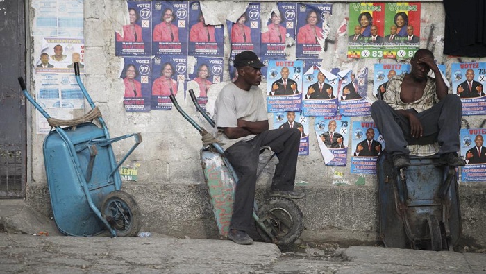 Présidentielle en Haïti: violences après un premier tour contesté
