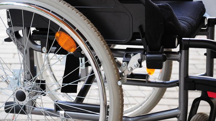 Amputé des bras et des jambes, il est sommé de prouver son handicap