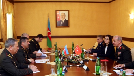 Generallar Qarabağı müzakirə etdi